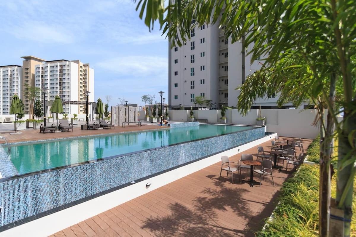 Deluxe And Feel Like A Home 1, 3-6 Pax ,Netflix, Georgetown المظهر الخارجي الصورة